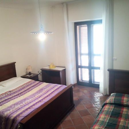 Gasthaus "La Grancia" Country House Treia Exterior foto
