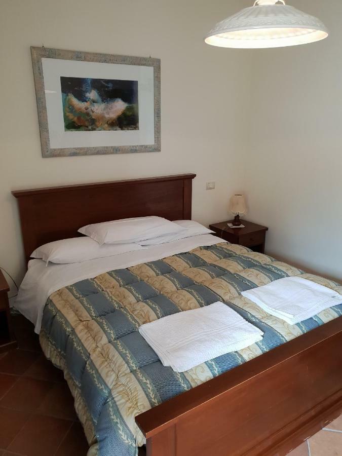 Gasthaus "La Grancia" Country House Treia Exterior foto